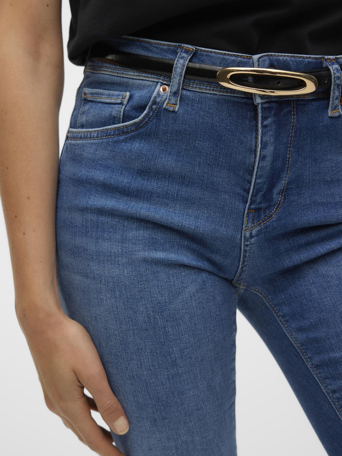 model_shot-detail